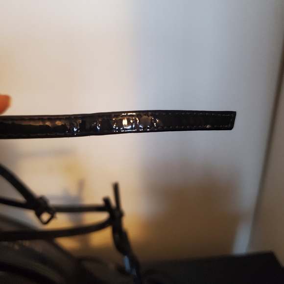 SAINT LAURENT CASSANDRA 100 PATENT SANDAL size 38.5 - Picture 7 of 15